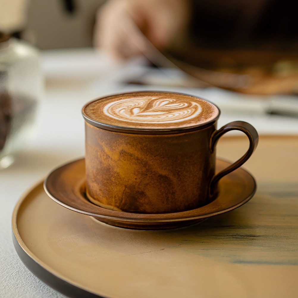 Japanese Pottery - ชุดแก้วกาแฟและจานรองสไตล์ญี่ปุ่นย้อนยุค ความจุขนาดใหญ่ 250 มล. แก้วเซรามิกสำหรับคาปูชิโน แก้วนม